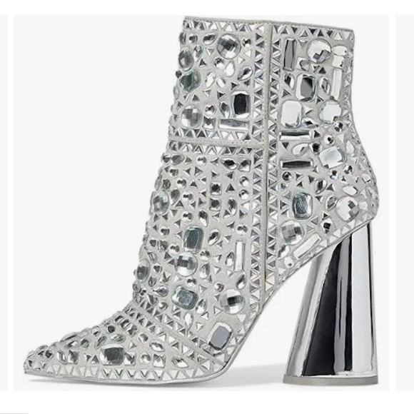 Steve Madden
Vayle Rhinestone Embellished Pointed Toe Booties - Picture 5 of 16